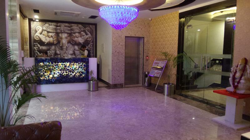 Hotel Wti Airport Grand Delhi New Delhi Exterior foto